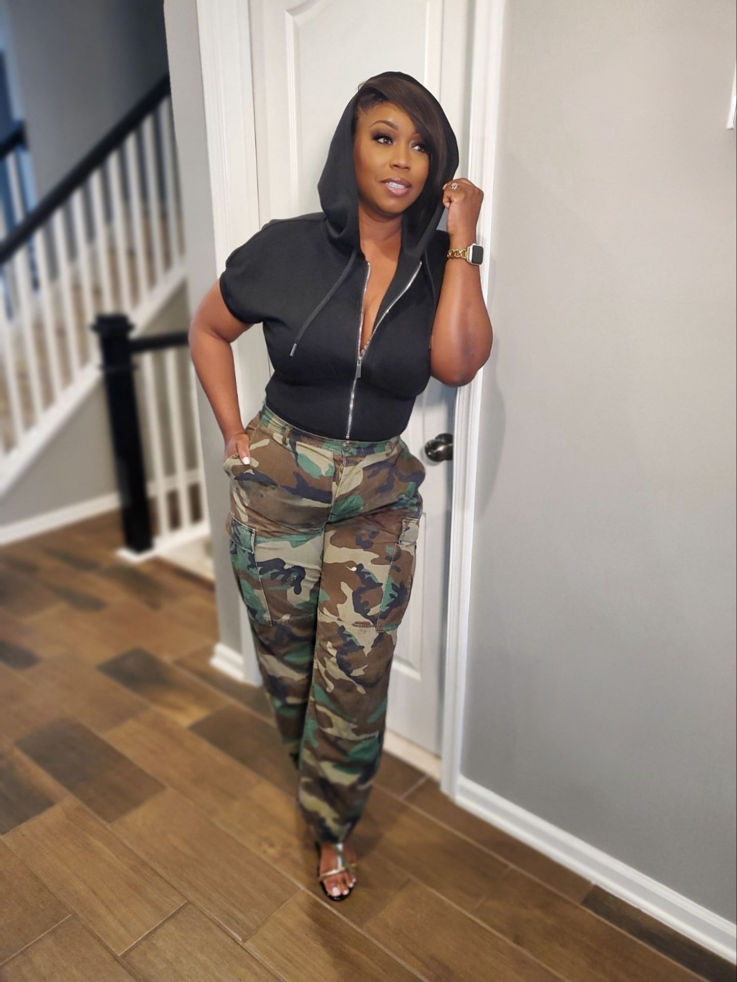 The Luxe Zip Cropped Hoodie Top | Review Description & Return Policy