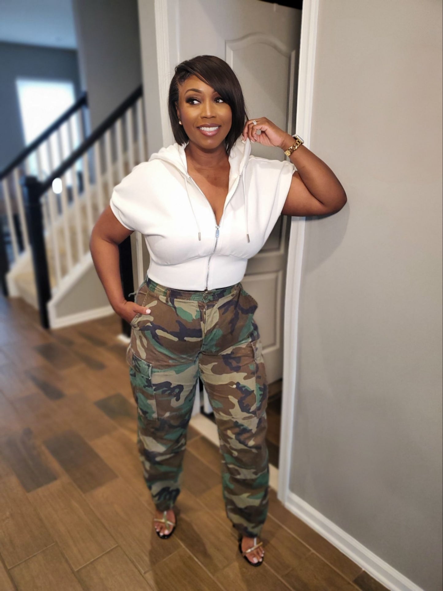 The Luxe Zip Cropped Hoodie Top | Review Description & Return Policy