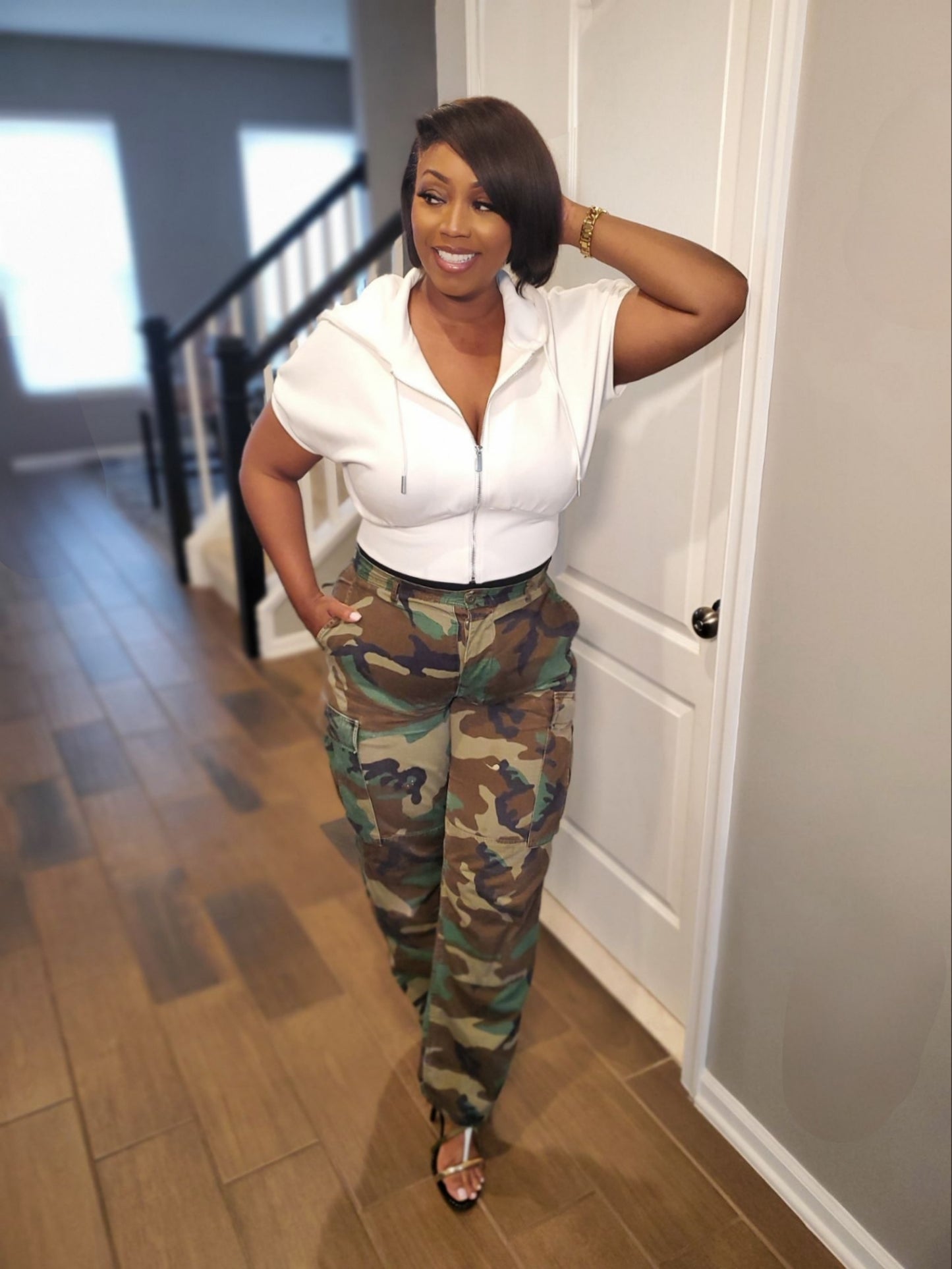 The Luxe Zip Cropped Hoodie Top | Review Description & Return Policy